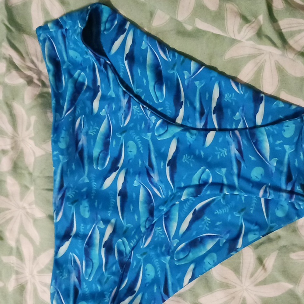 COPY - 🐋🐋Fused hawaii hi rise bottoms small Kohola print. NEVER WORN